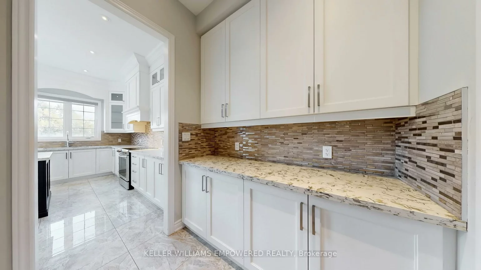 138, Crane, Rural Aurora, Aurora