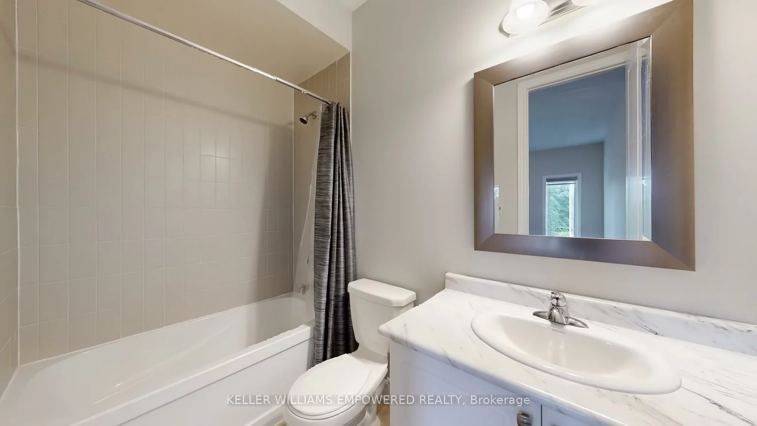 138, Crane, Rural Aurora, Aurora