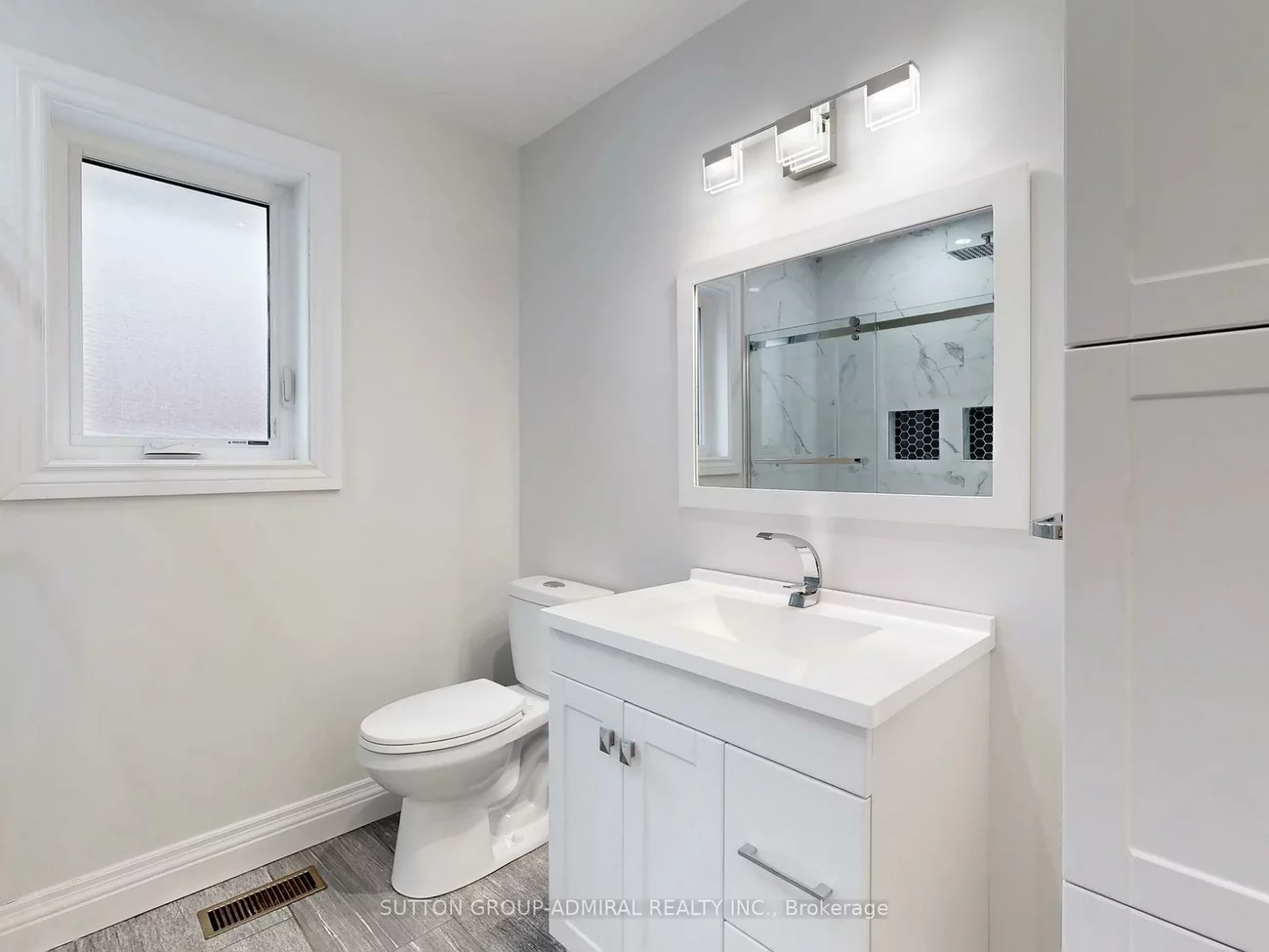 2, Gleave, Aurora Highlands, Aurora