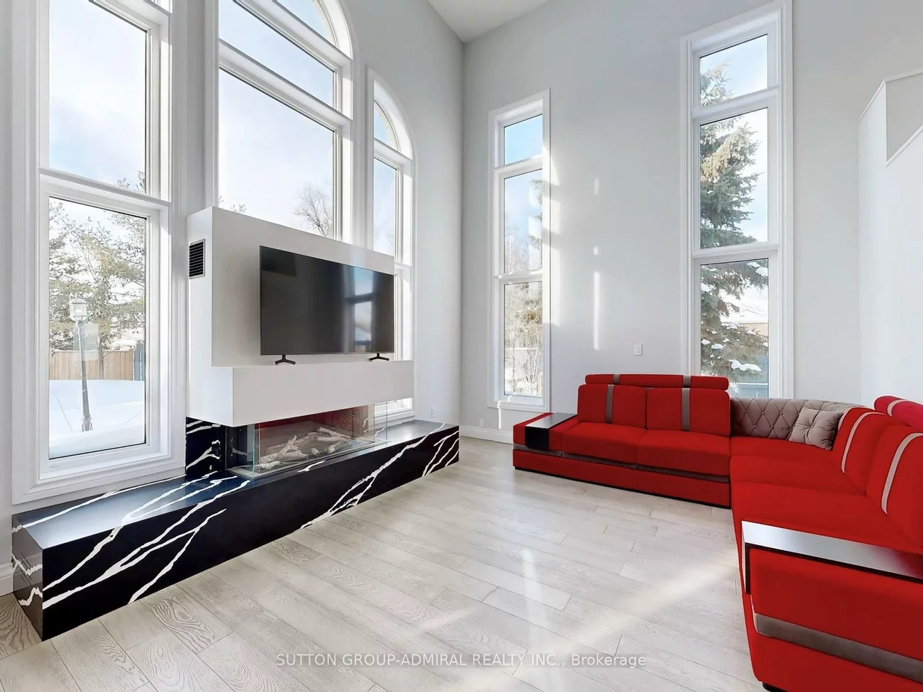 2, Gleave, Aurora Highlands, Aurora