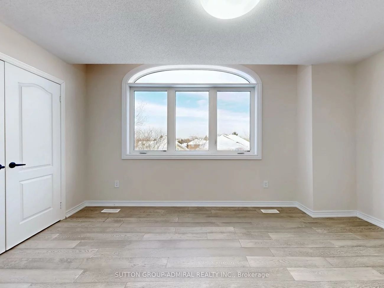 2, Gleave, Aurora Highlands, Aurora