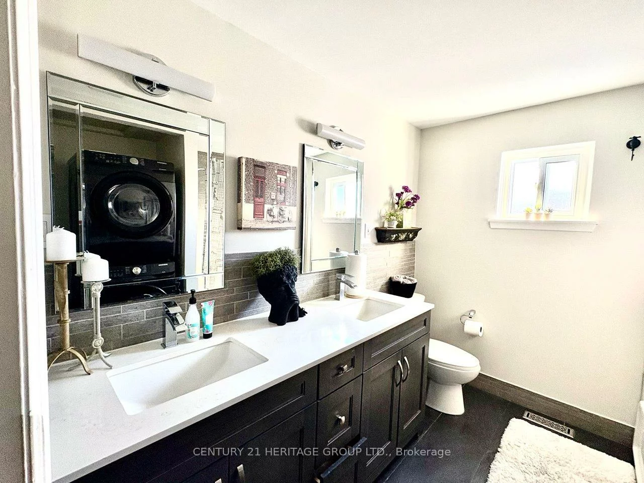 22, Cedar, Aurora Village, Aurora