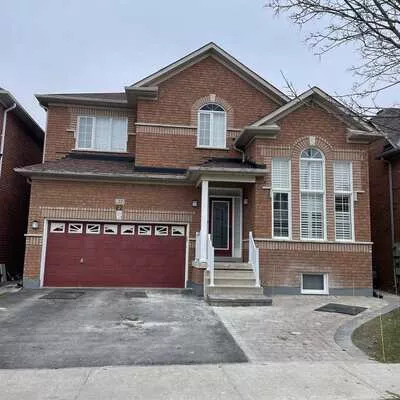 22, Chippingwood, Bayview Wellington, Aurora