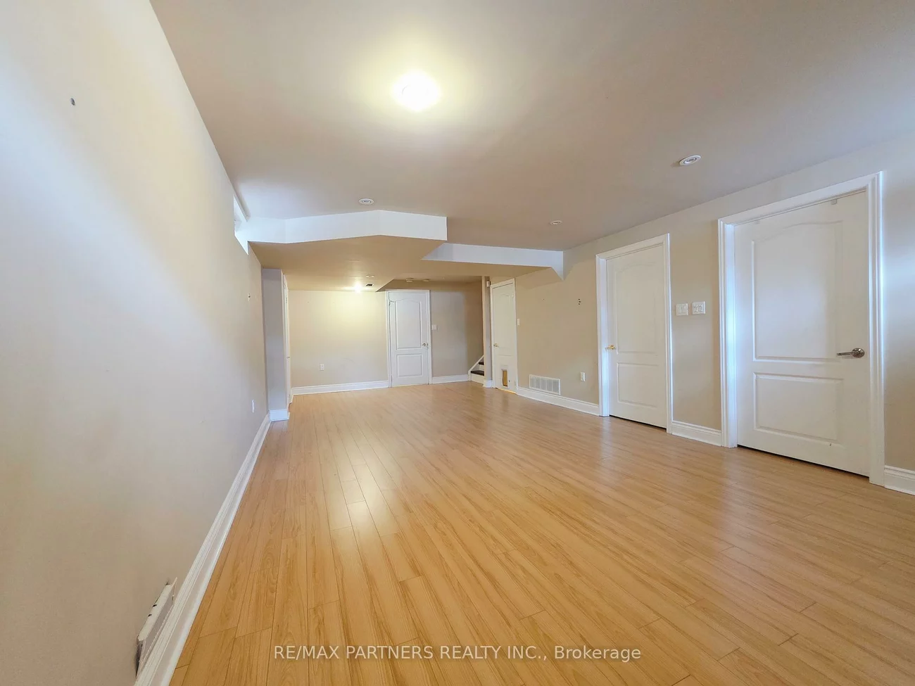 126, Collis, Bayview Northeast, Aurora