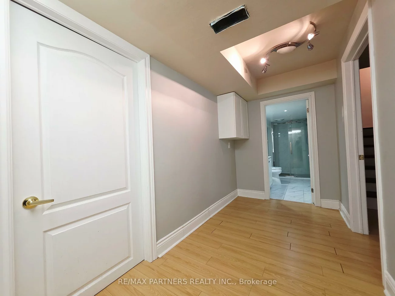 126, Collis, Bayview Northeast, Aurora