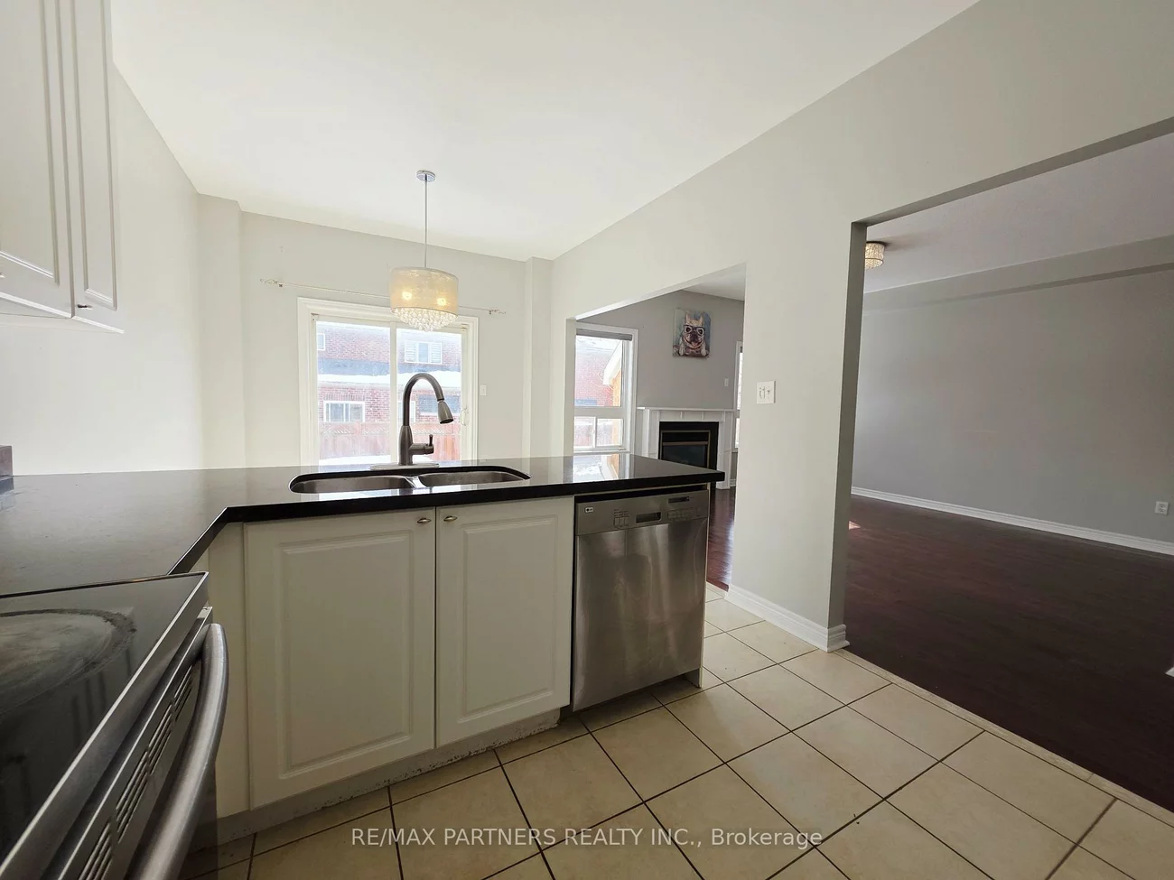 126, Collis, Bayview Northeast, Aurora