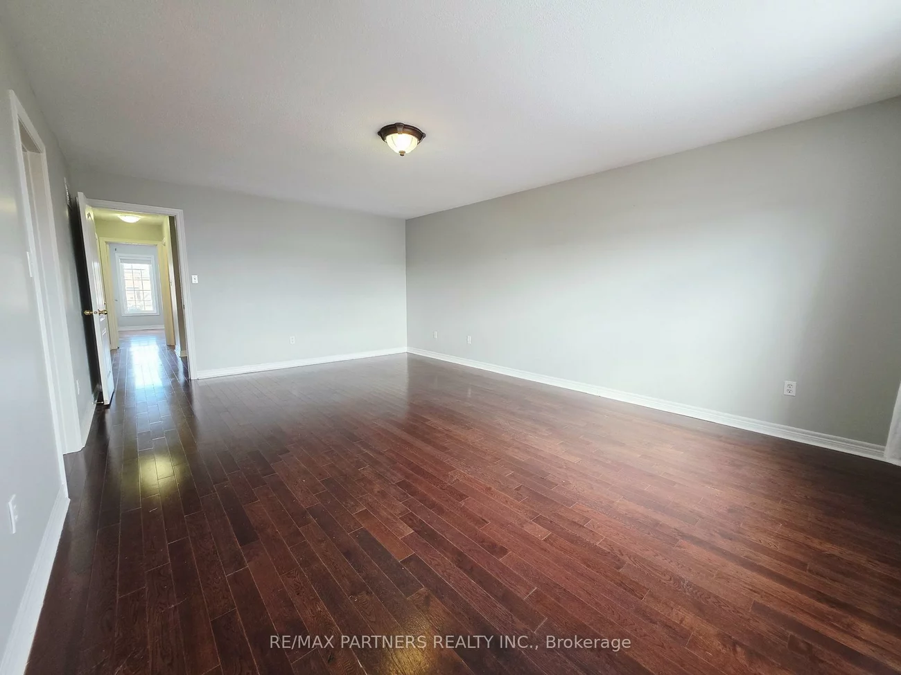 126, Collis, Bayview Northeast, Aurora