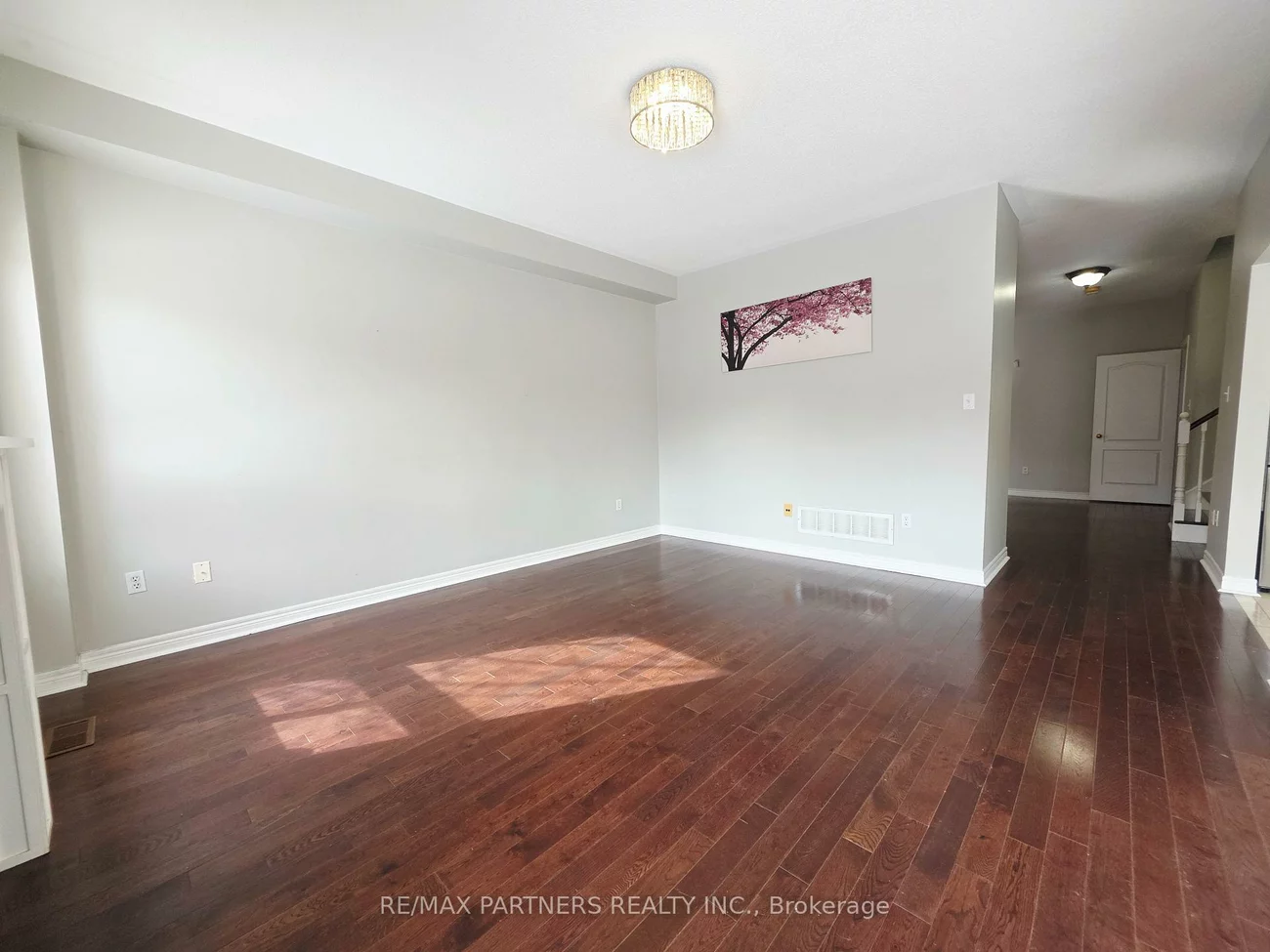 126, Collis, Bayview Northeast, Aurora