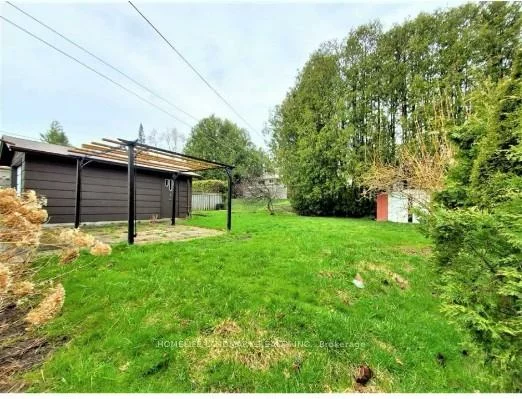 22, Knowles, Aurora Highlands, Aurora