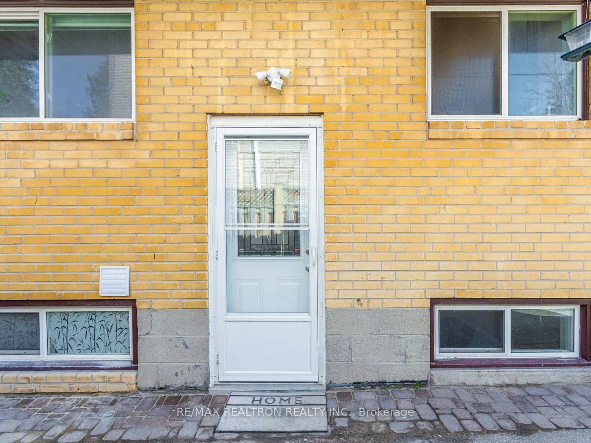 72B, Dunning, Aurora Village, Aurora