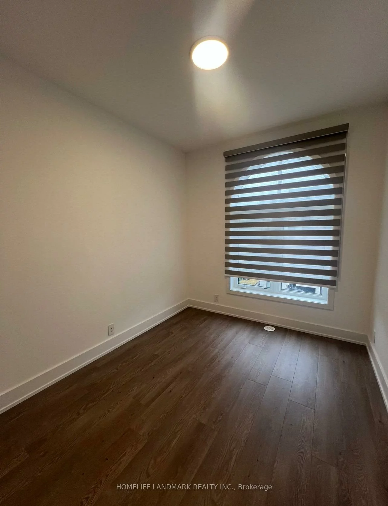 2, Chestnut, Rural Aurora, Aurora