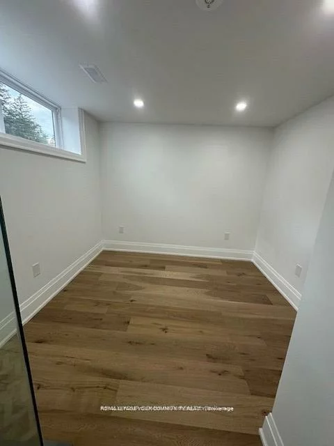 12, Kemano, Aurora Heights, Aurora