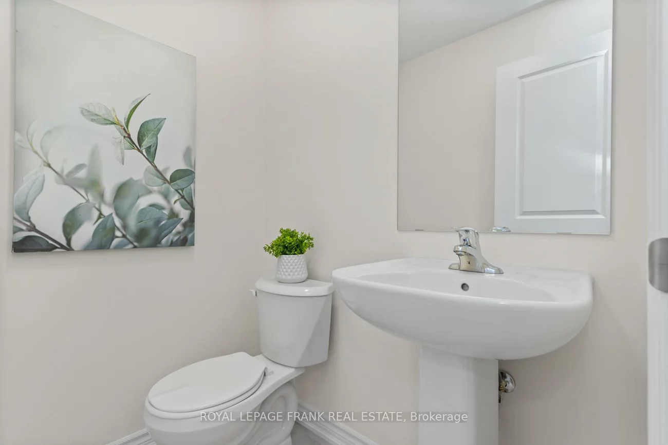 26, Gunton, Bayview Northeast, Aurora