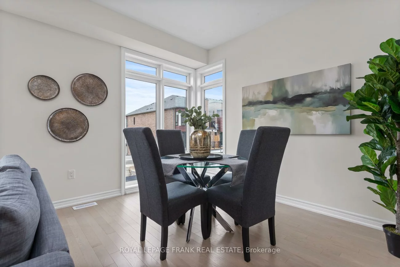 26, Gunton, Bayview Northeast, Aurora