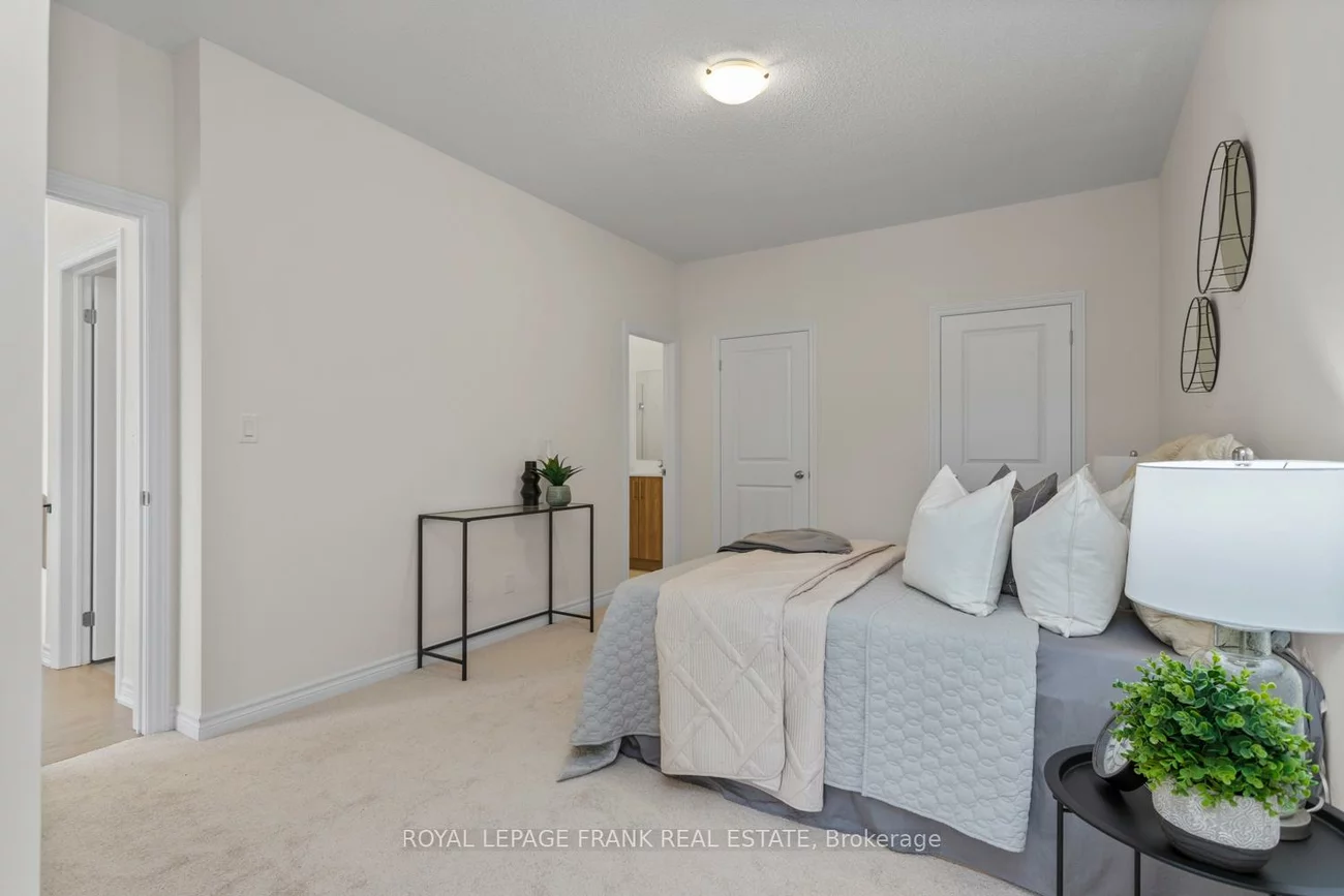 26, Gunton, Bayview Northeast, Aurora