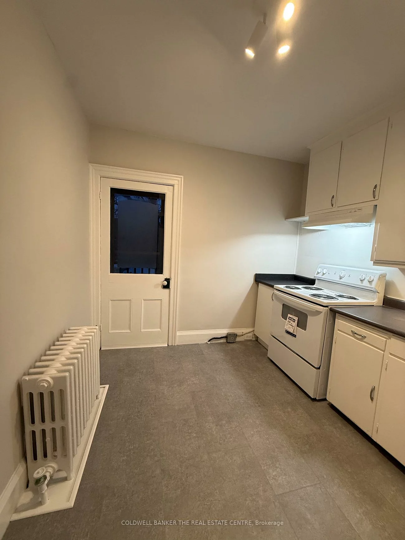 59B, Wellington, Aurora Village, Aurora