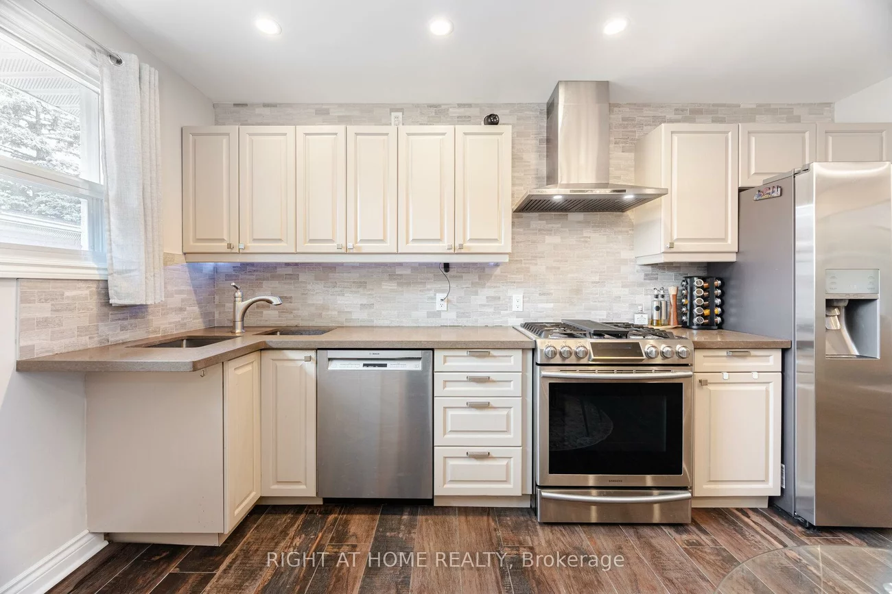 15, Kemano, Aurora Heights, Aurora