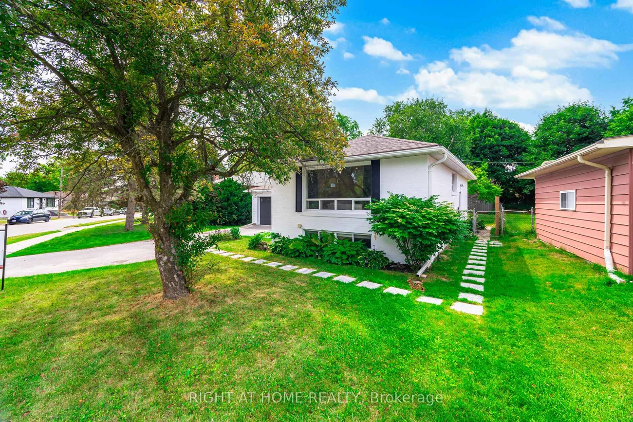 15, Kemano, Aurora Heights, Aurora