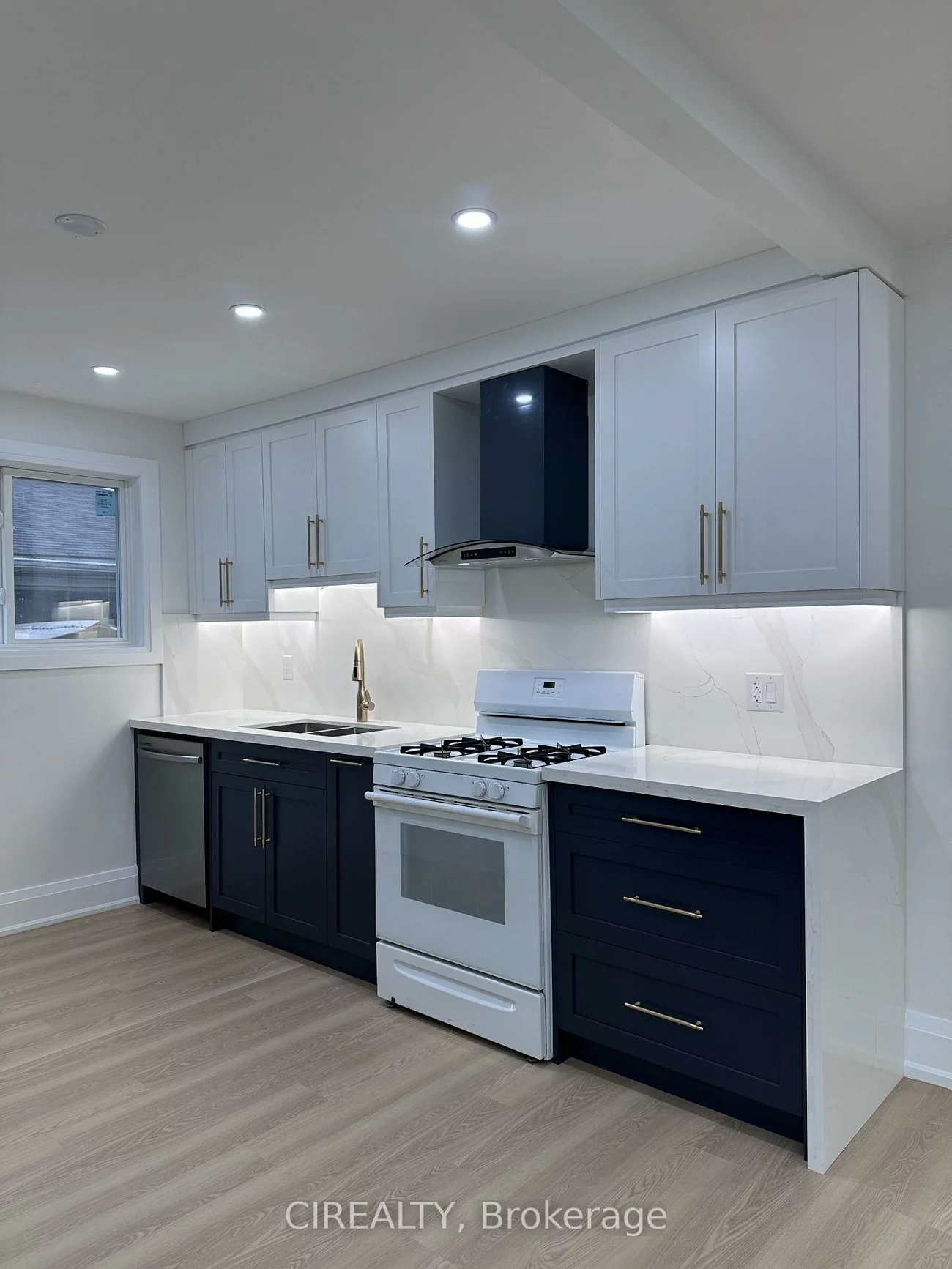 31, Bailey, Aurora Highlands, Aurora