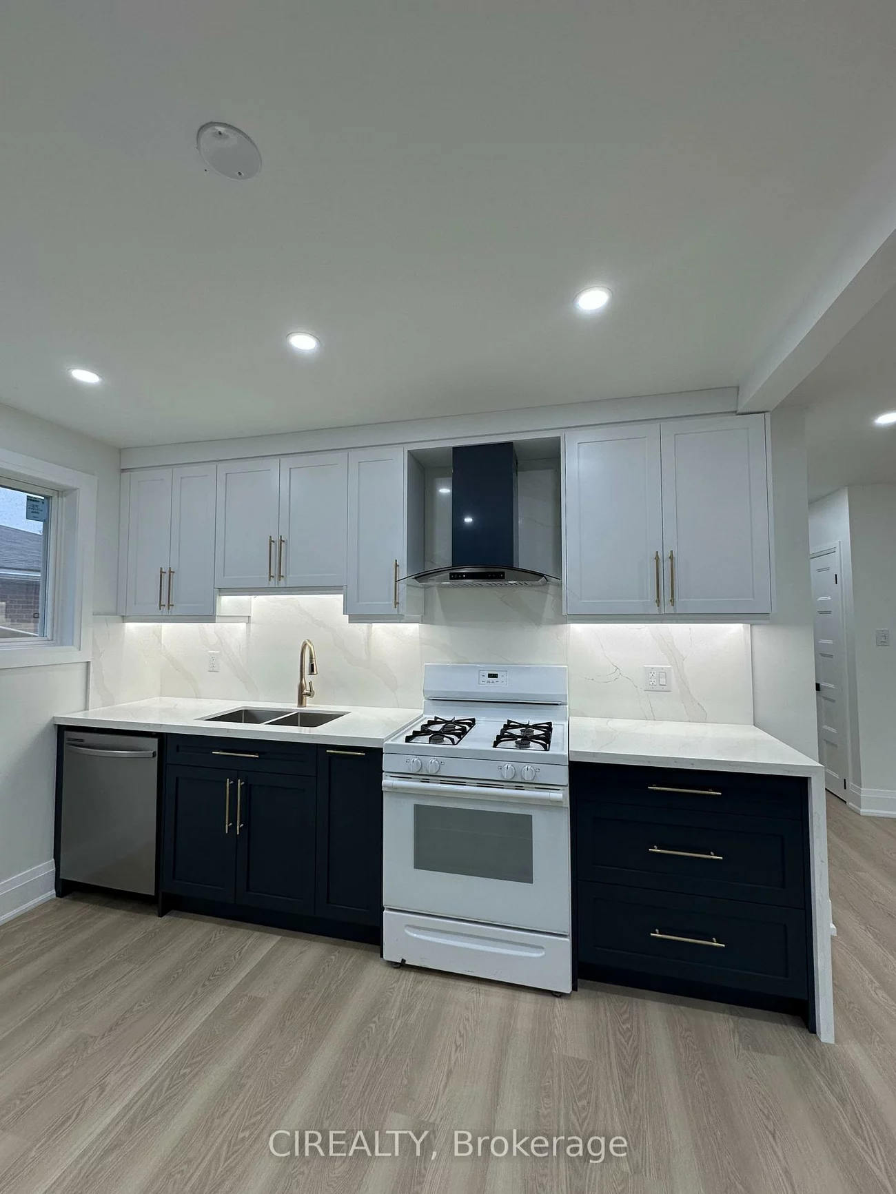 31, Bailey, Aurora Highlands, Aurora