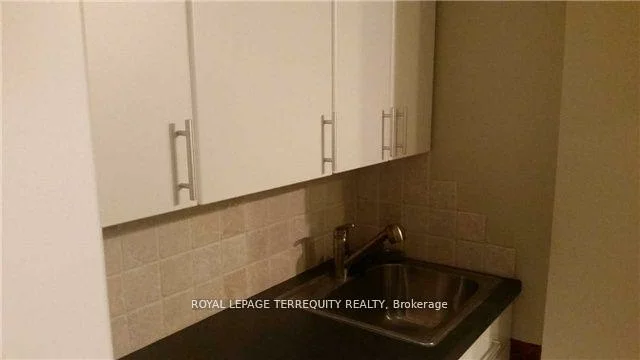 284, Pinnacle, Bayview Wellington, Aurora