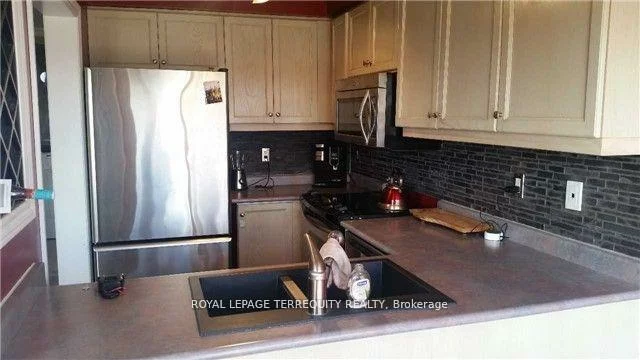 284, Pinnacle, Bayview Wellington, Aurora