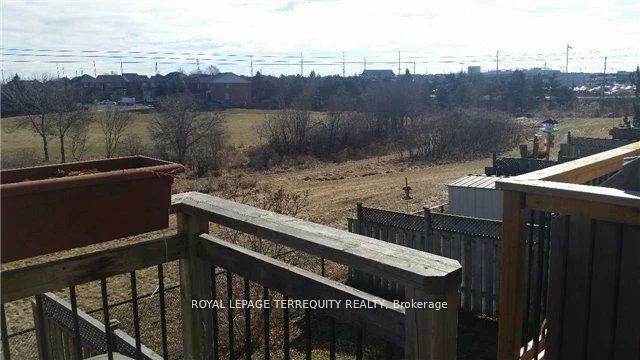 284, Pinnacle, Bayview Wellington, Aurora