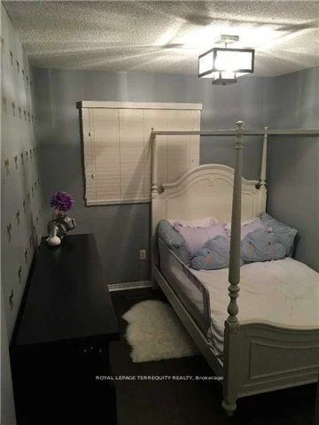 284, Pinnacle, Bayview Wellington, Aurora