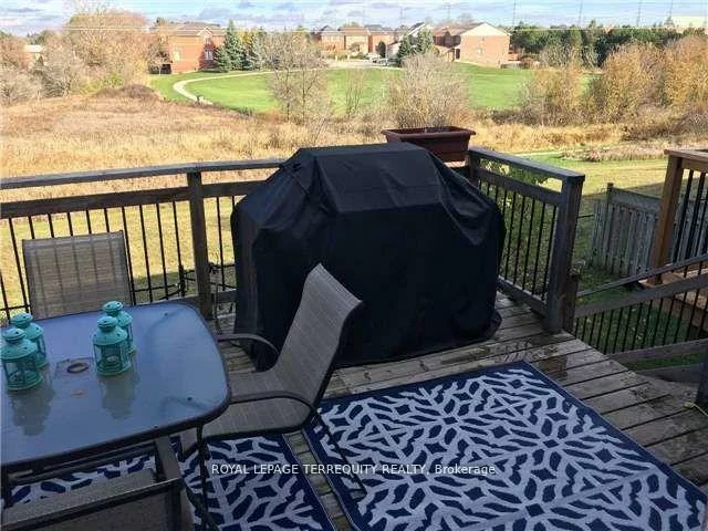 284, Pinnacle, Bayview Wellington, Aurora