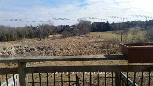 284, Pinnacle, Bayview Wellington, Aurora