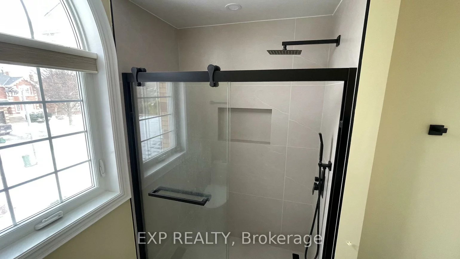 94, Lensmith, Aurora Highlands, Aurora