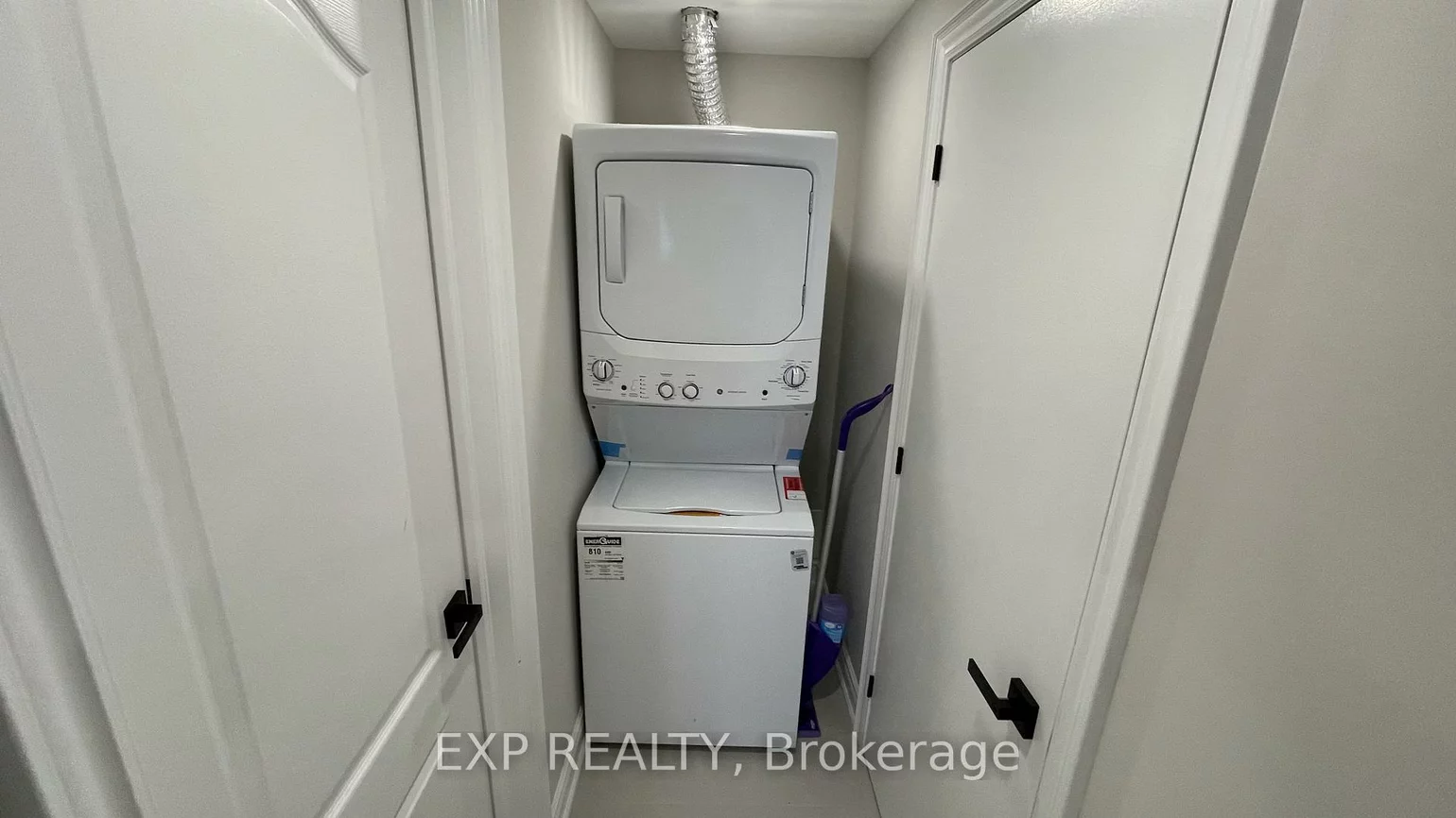 94, Lensmith, Aurora Highlands, Aurora