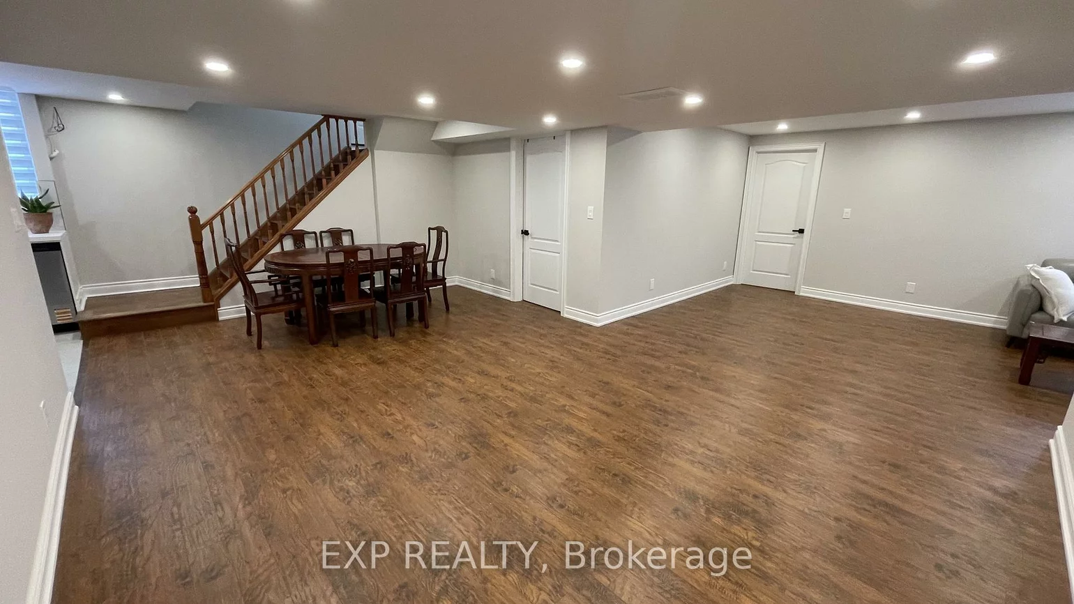 94, Lensmith, Aurora Highlands, Aurora