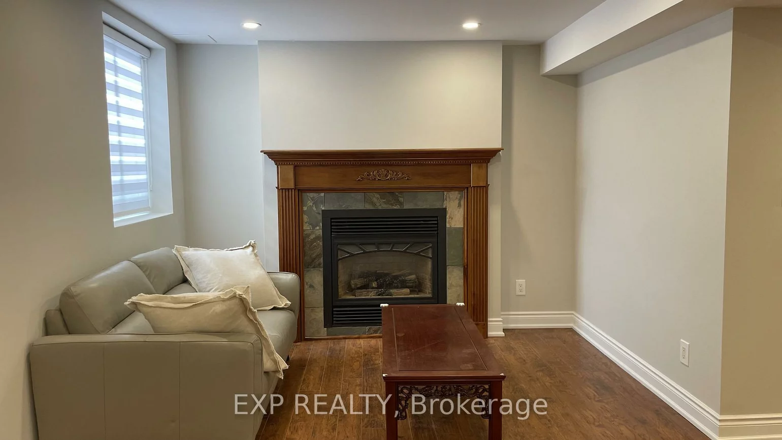 94, Lensmith, Aurora Highlands, Aurora