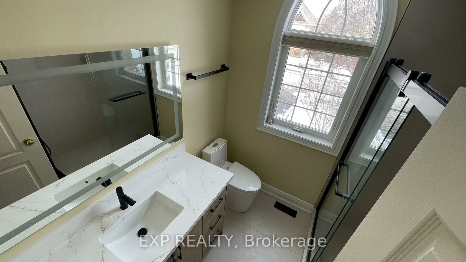 94, Lensmith, Aurora Highlands, Aurora