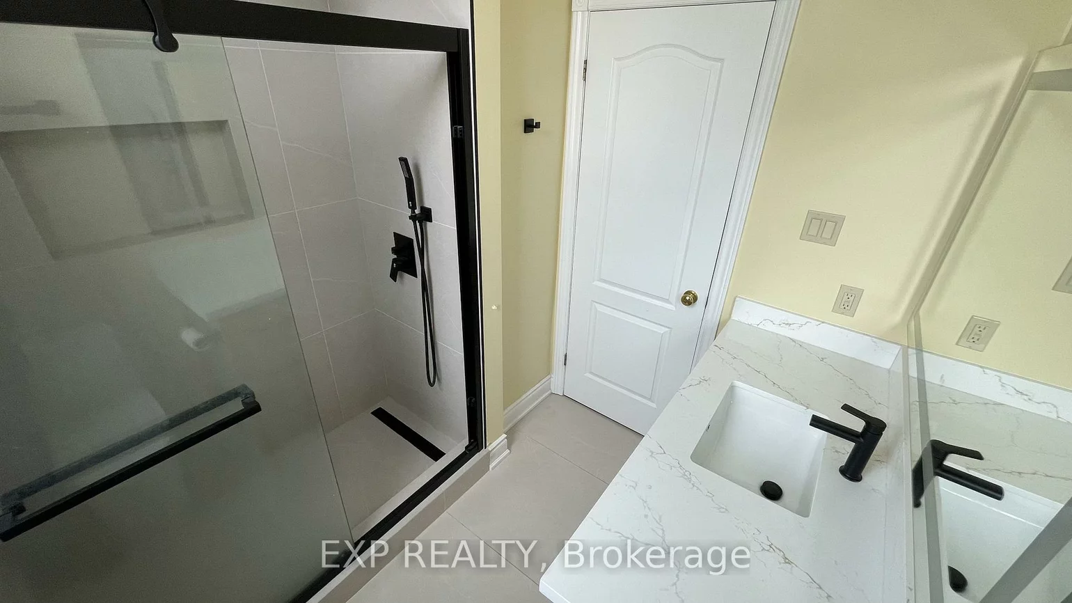 94, Lensmith, Aurora Highlands, Aurora