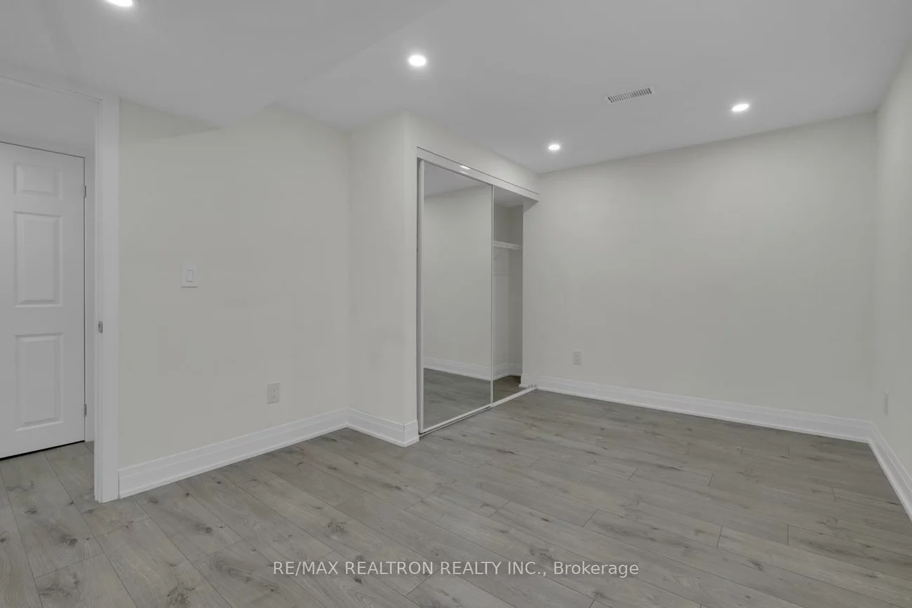 10, Chiswick, Aurora Highlands, Aurora