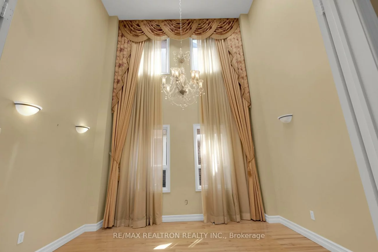 10, Chiswick, Aurora Highlands, Aurora