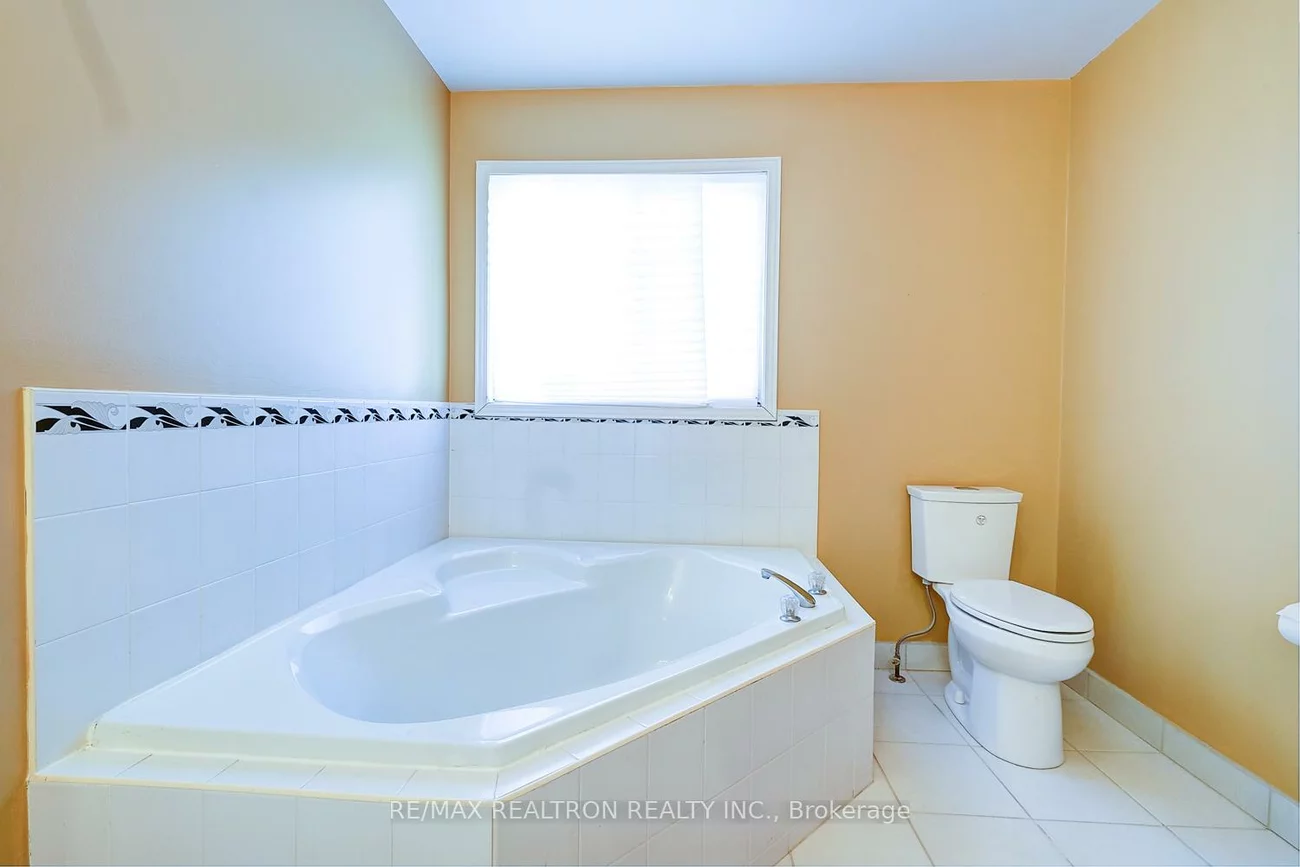 10, Chiswick, Aurora Highlands, Aurora