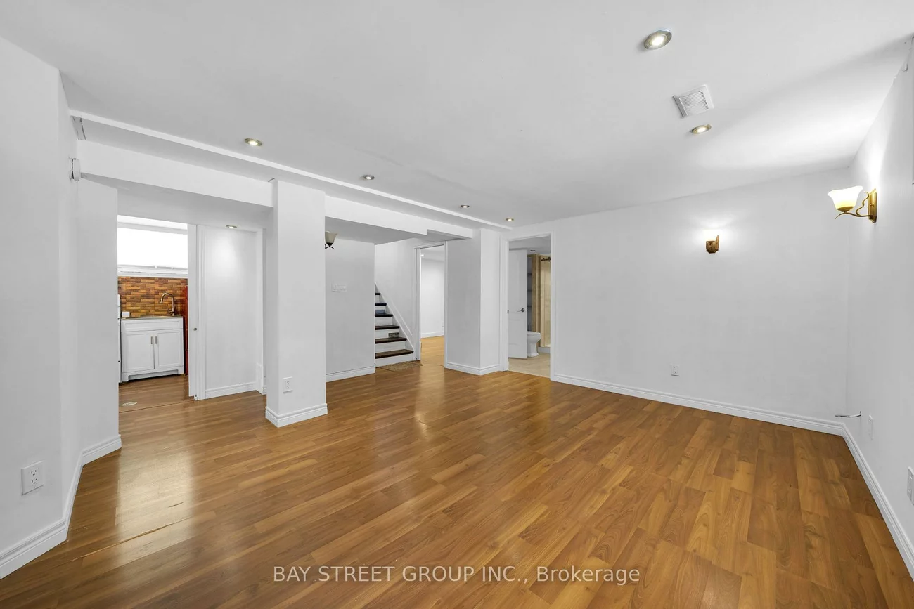 7, Kemano, Aurora Heights, Aurora