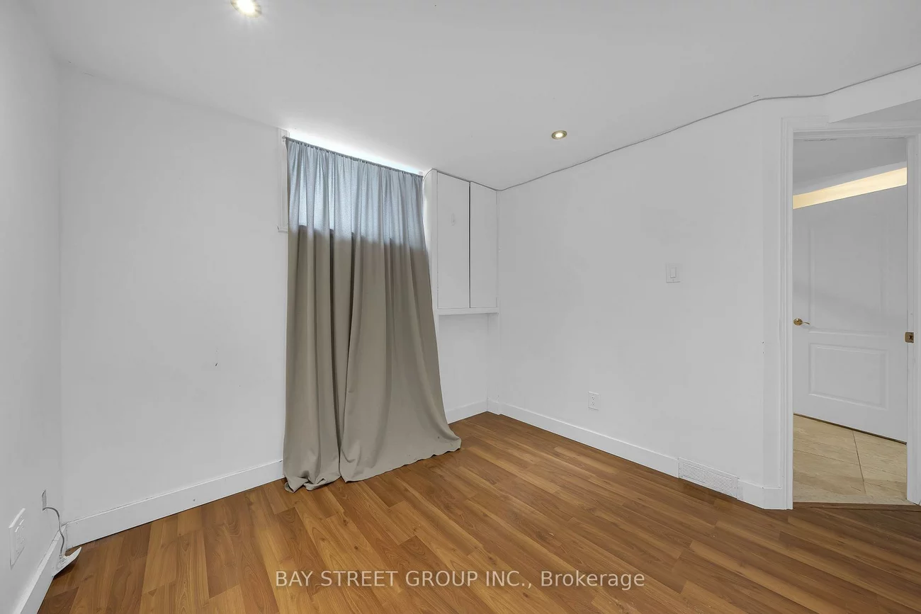 7, Kemano, Aurora Heights, Aurora