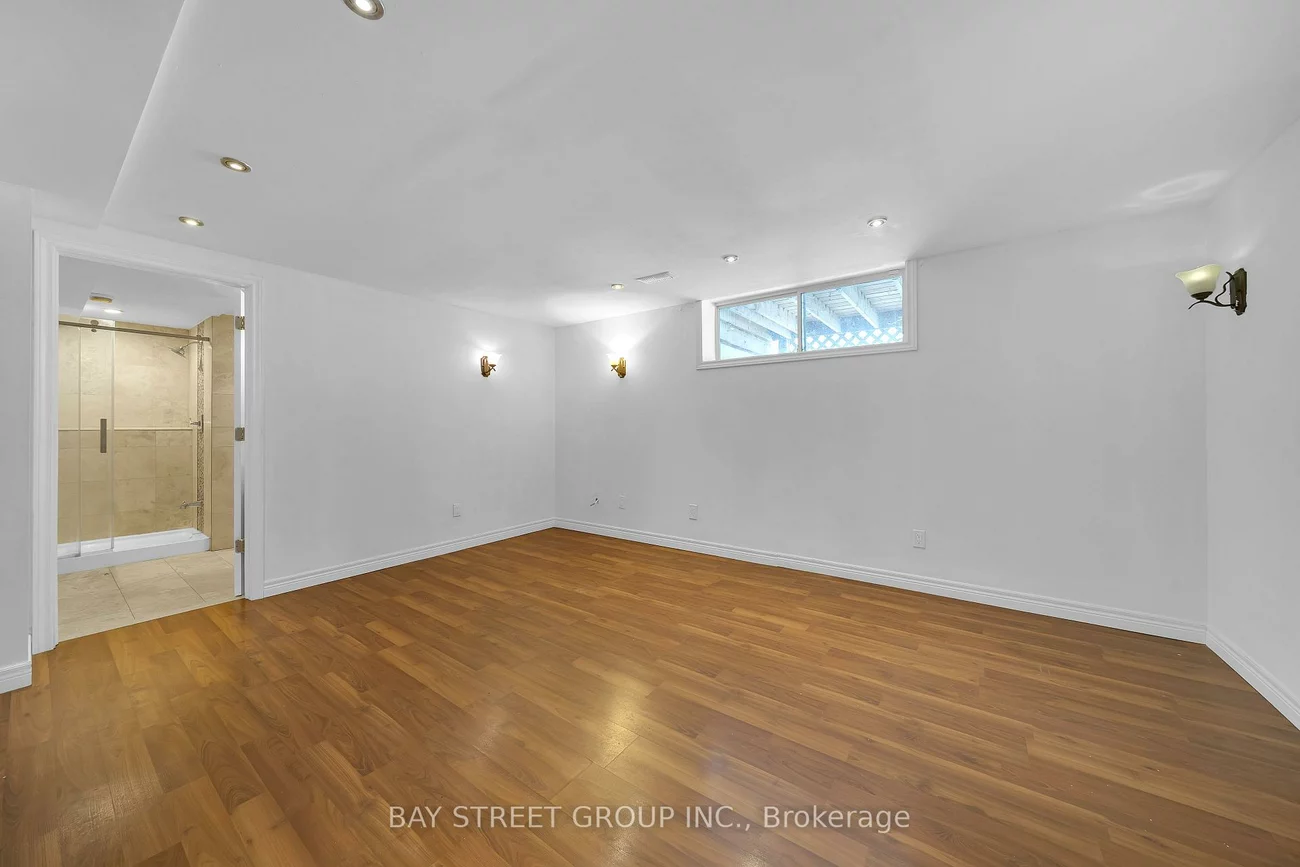 7, Kemano, Aurora Heights, Aurora