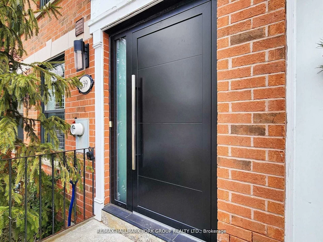 139, John West, Bayview Wellington, Aurora