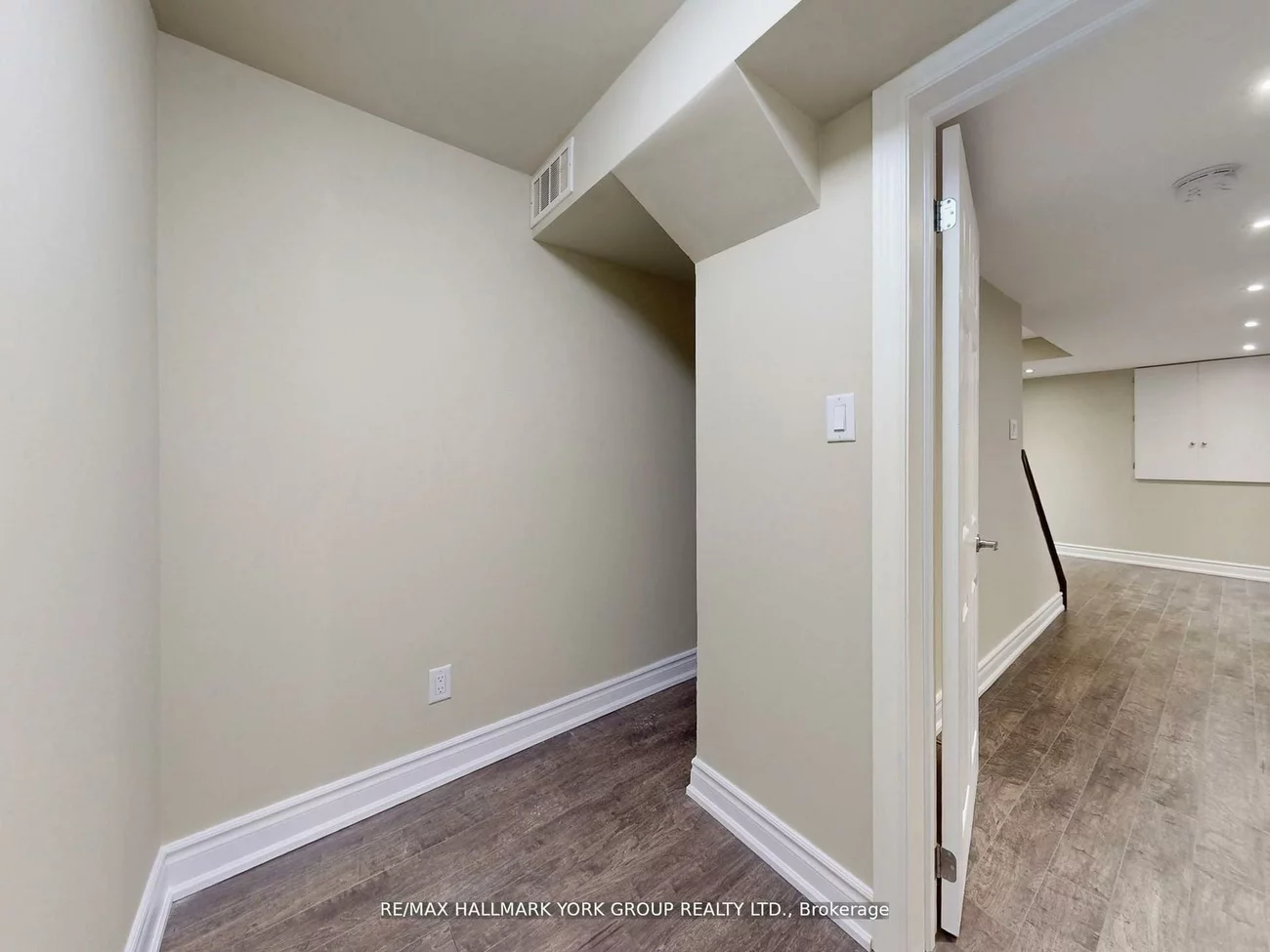 139, John West, Bayview Wellington, Aurora