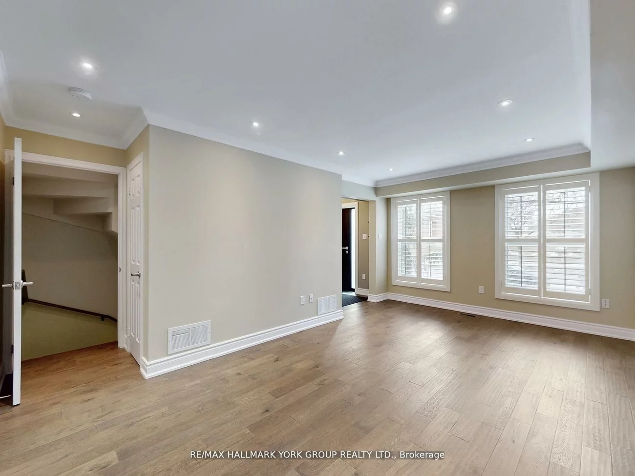 139, John West, Bayview Wellington, Aurora