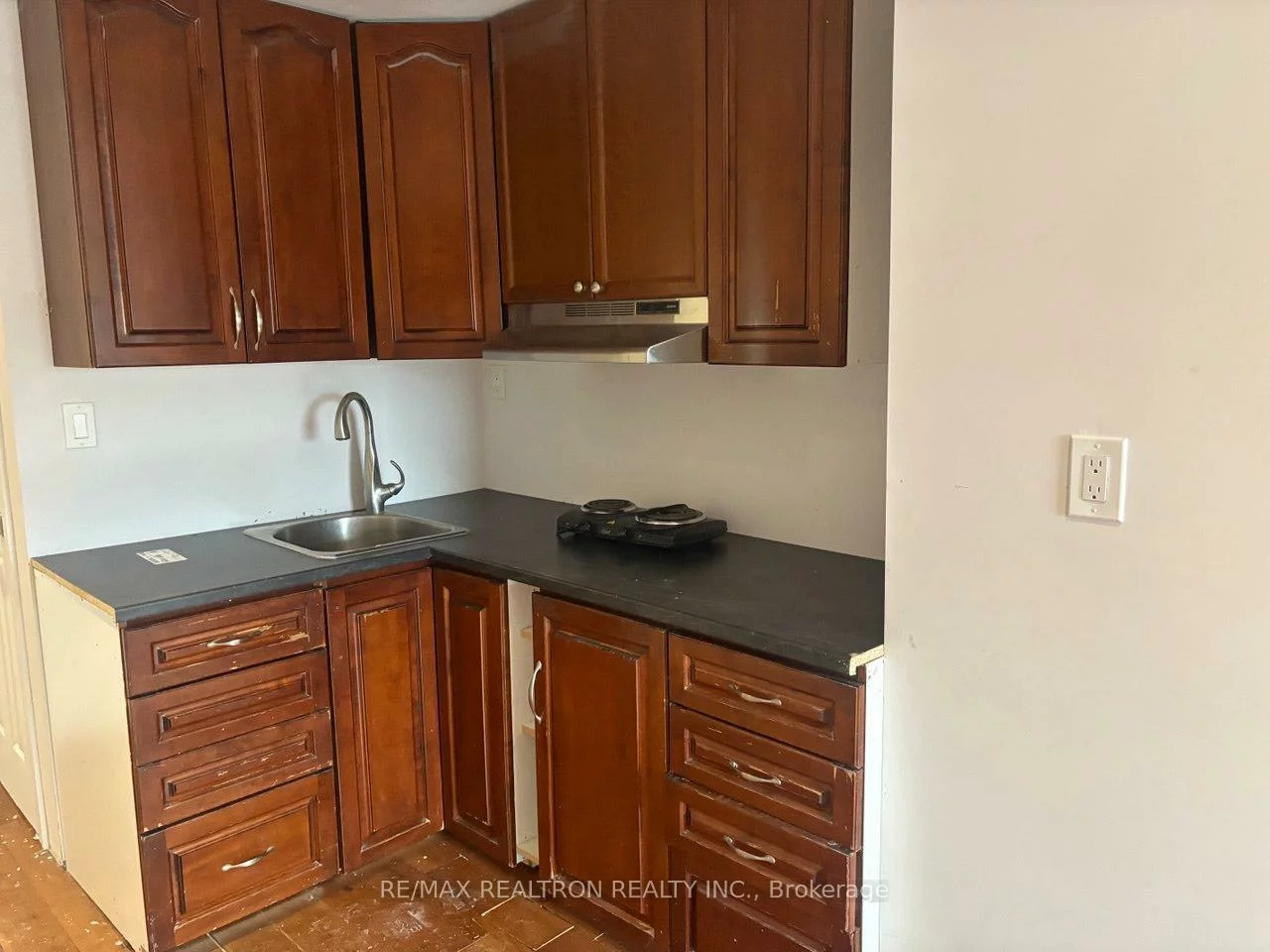 15403, Yonge, Aurora Village, Aurora