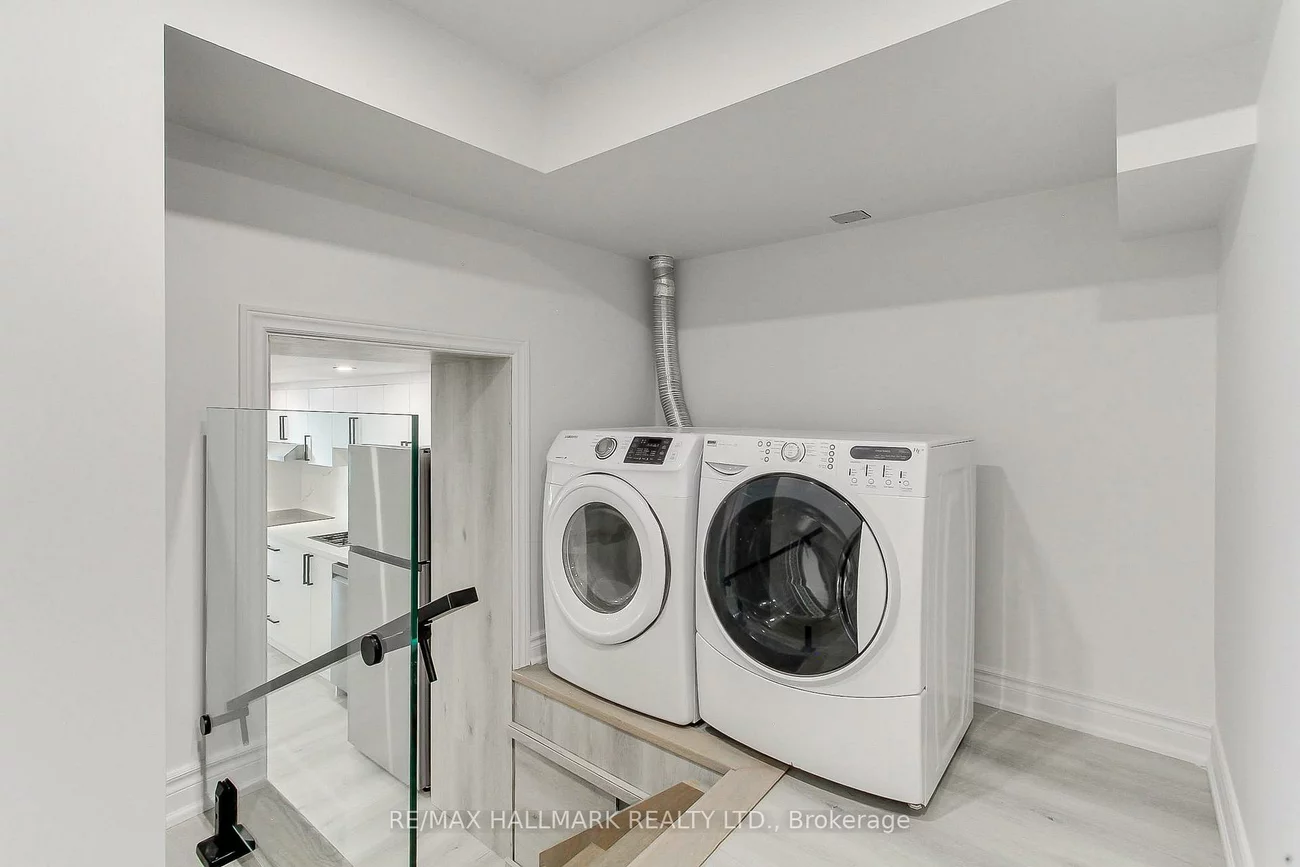 25B, Knowles, Aurora Highlands, Aurora