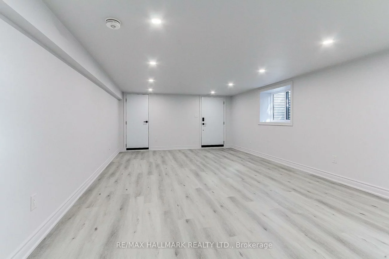 25B, Knowles, Aurora Highlands, Aurora