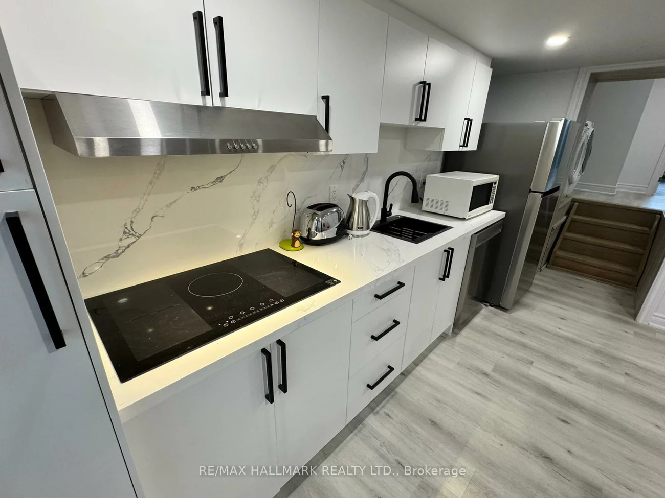 25B, Knowles, Aurora Highlands, Aurora