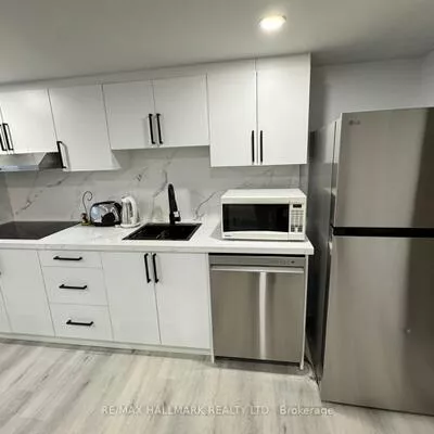 25B, Knowles, Aurora Highlands, Aurora